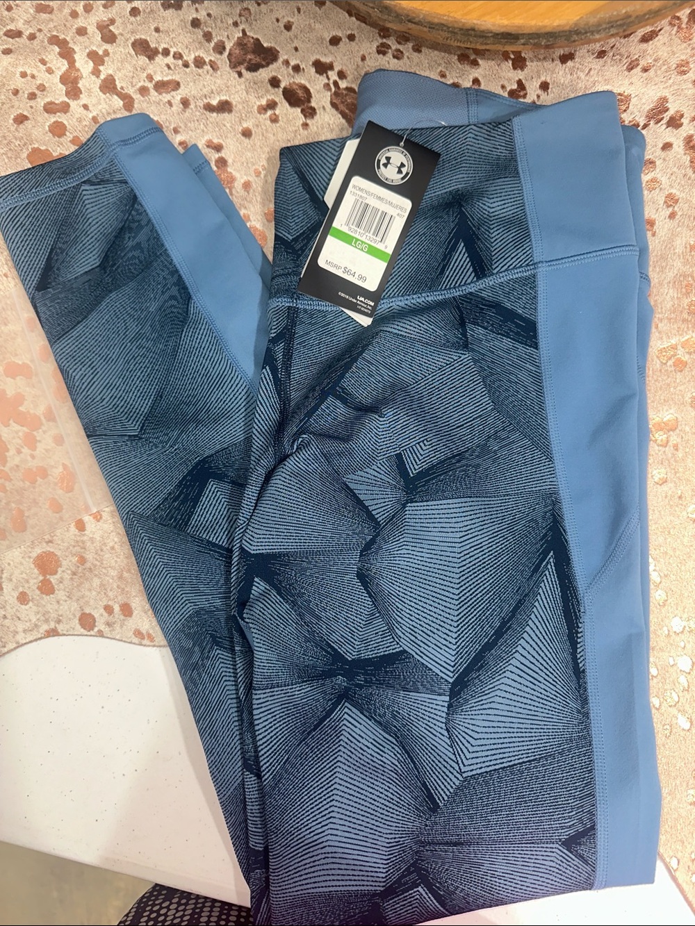 NWT Under Armour Blue Geometric Print Leggings